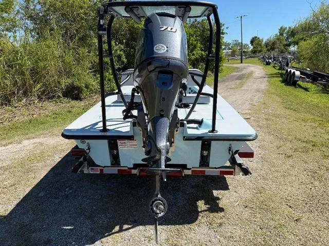 Slide: The Image of Maverick 17 HPX-S 2025 - 4