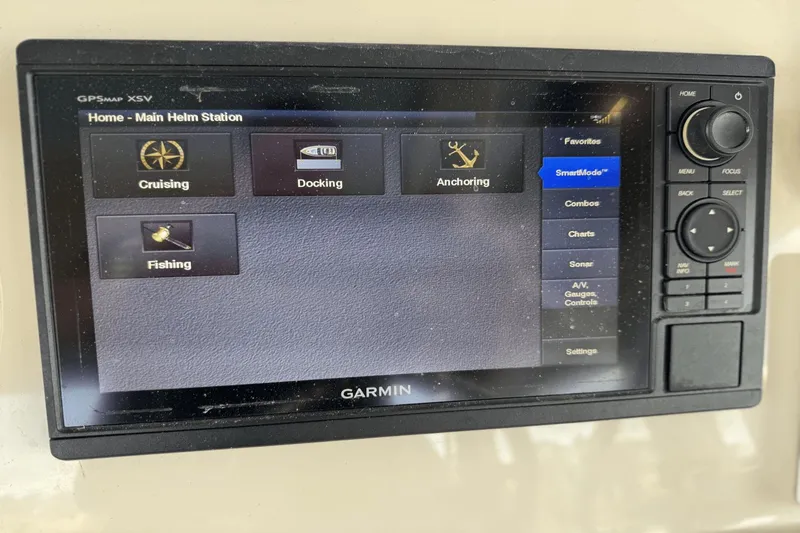 Slide: The Image of Grady-White Freedom 235 2019 - 18