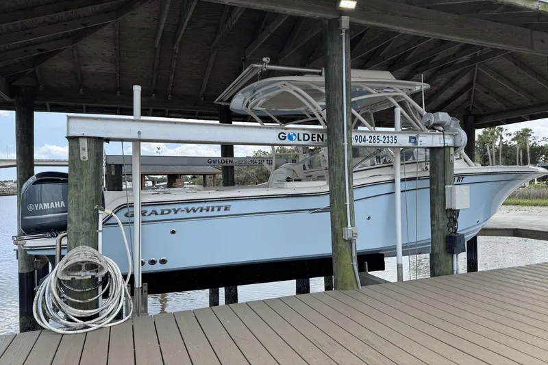 Slide: The Image of Grady-White Freedom 235 2019 - 2