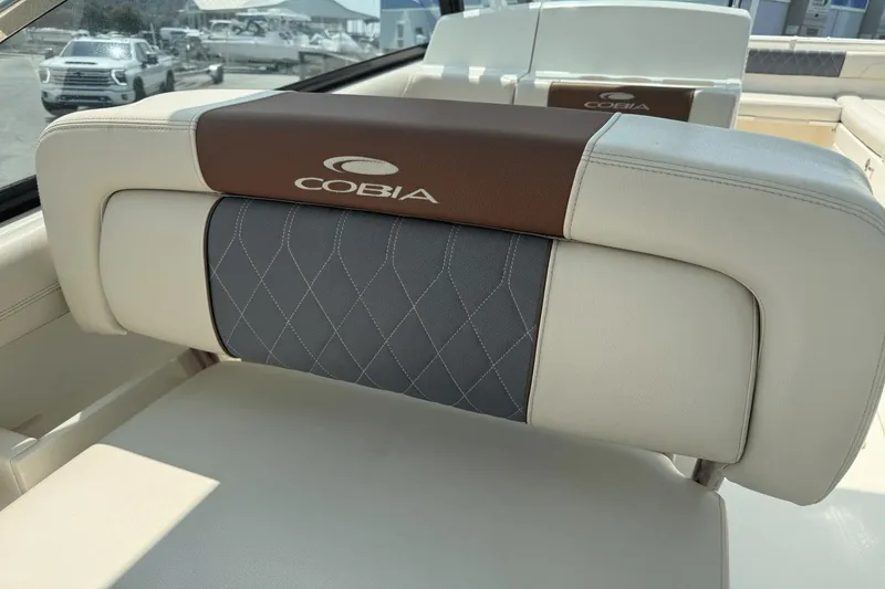 Slide: The Image of Cobia 280 Dual Console 2018 - 26