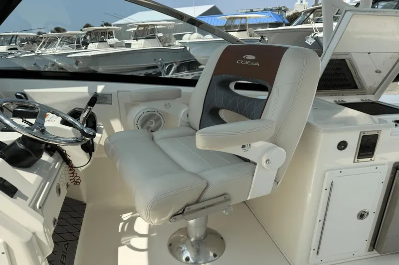 Slide: The Image of Cobia 280 Dual Console 2018 - 29