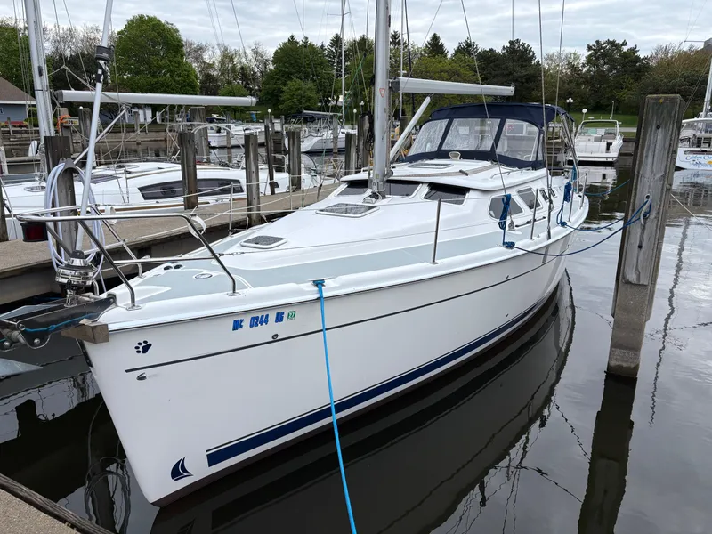 The Image of Hunter 41 Deck Salon 2008 - 0