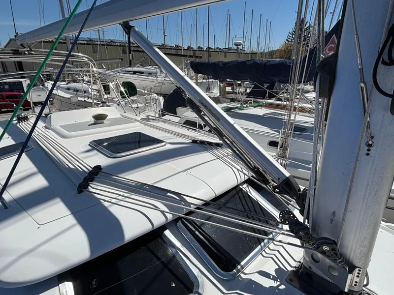 Slide: The Image of Hunter 41 Deck Salon 2008 - 26