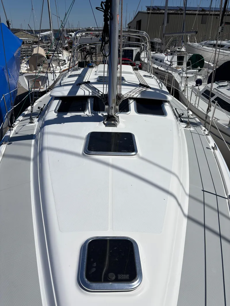 Slide: The Image of Hunter 41 Deck Salon 2008 - 30