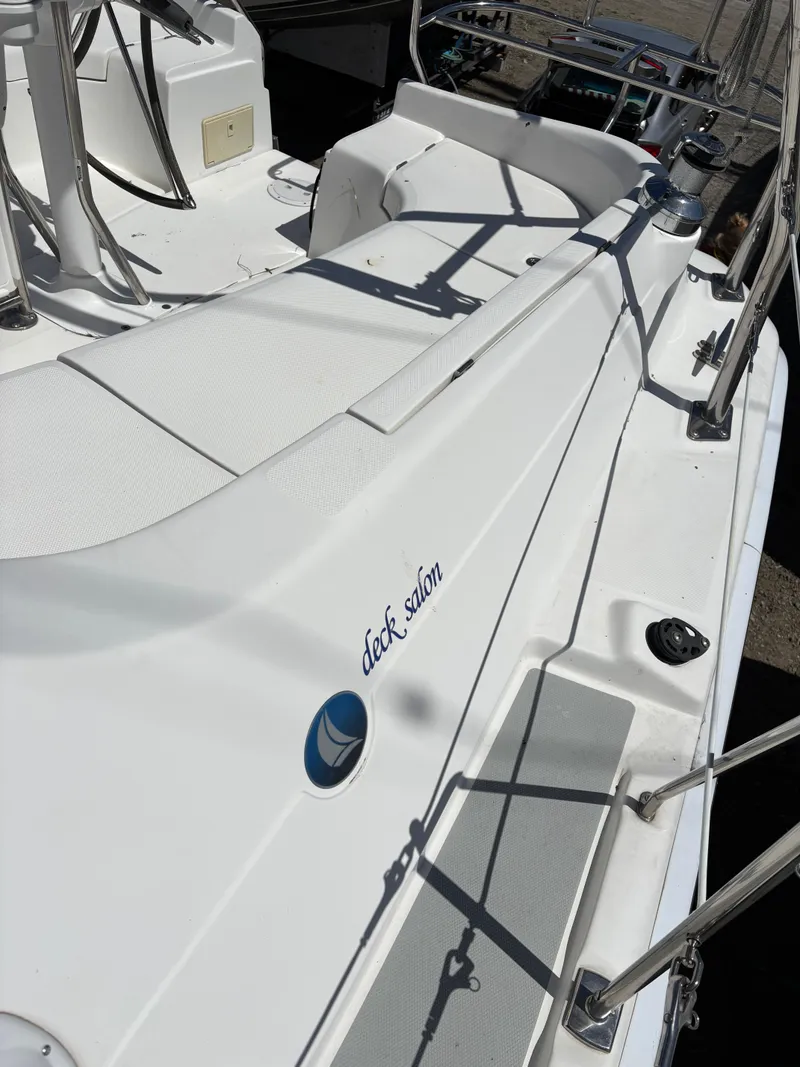 Slide: The Image of Hunter 41 Deck Salon 2008 - 35