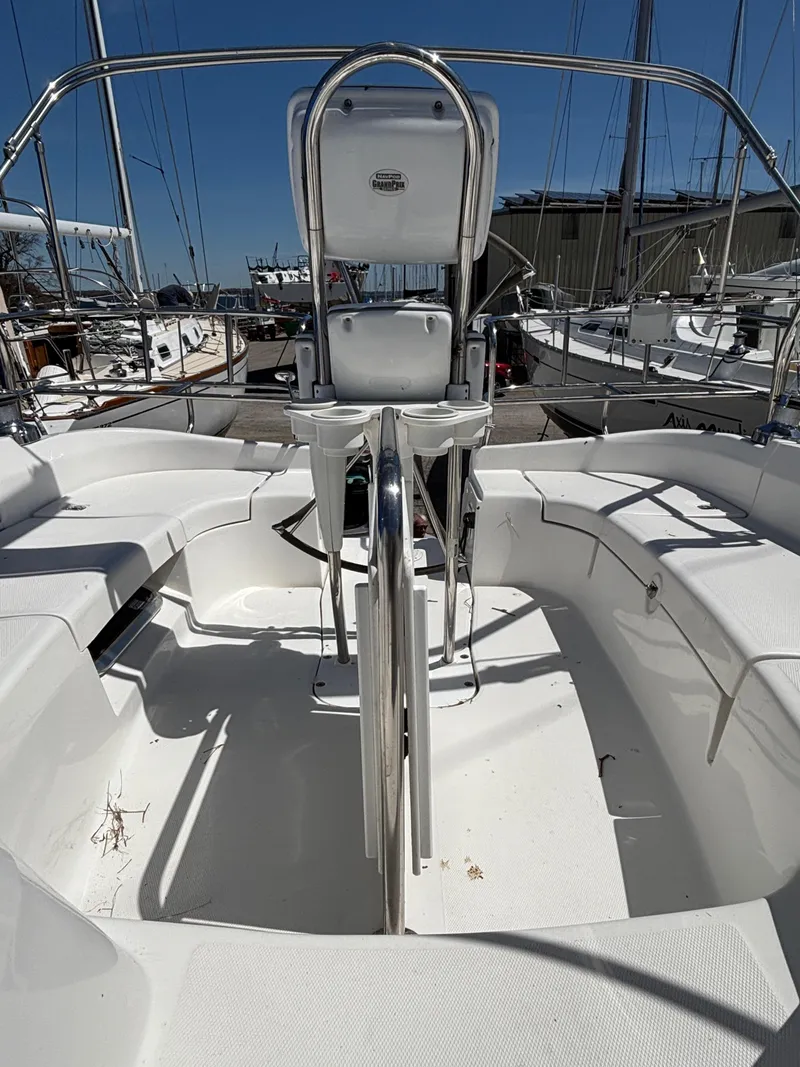 Slide: The Image of Hunter 41 Deck Salon 2008 - 36