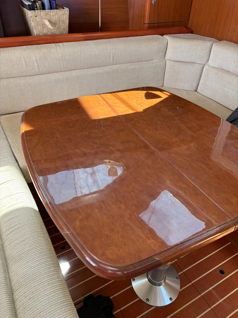 Slide: The Image of Hunter 41 Deck Salon 2008 - 65