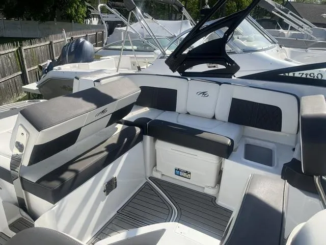 Slide: The Image of Monterey M-65 2020 - 7