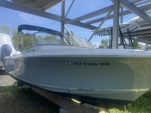 Slide: The Image of Sea Hunt Escape 211 LE 2017 - 2