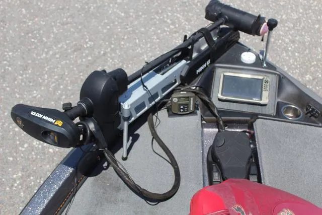 Slide: The Image of Phoenix Bass Boats 921 PHX 2017 - 15