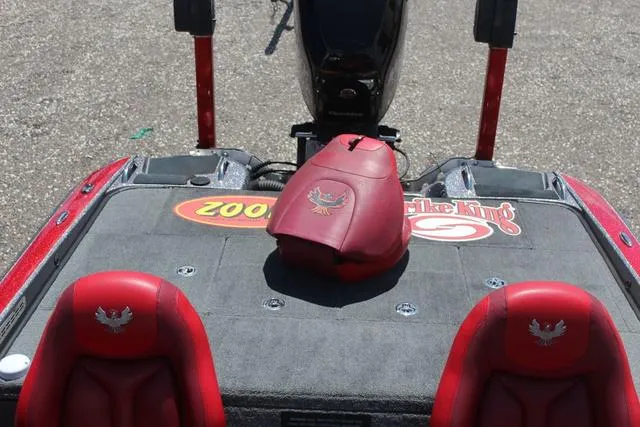 Slide: The Image of Phoenix Bass Boats 921 PHX 2017 - 18