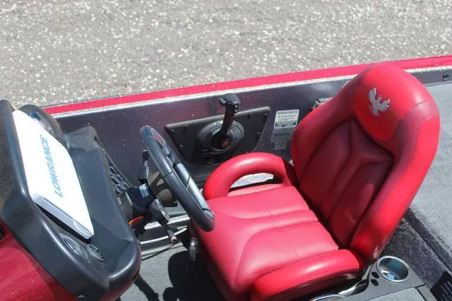 Slide: The Image of Phoenix Bass Boats 921 PHX 2017 - 19