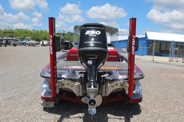 Slide: The Image of Phoenix Bass Boats 921 PHX 2017 - 5