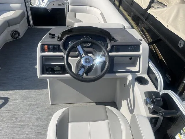 Slide: The Image of Godfrey Xperience 2286 FSX 25 In. Package 2023 - 5