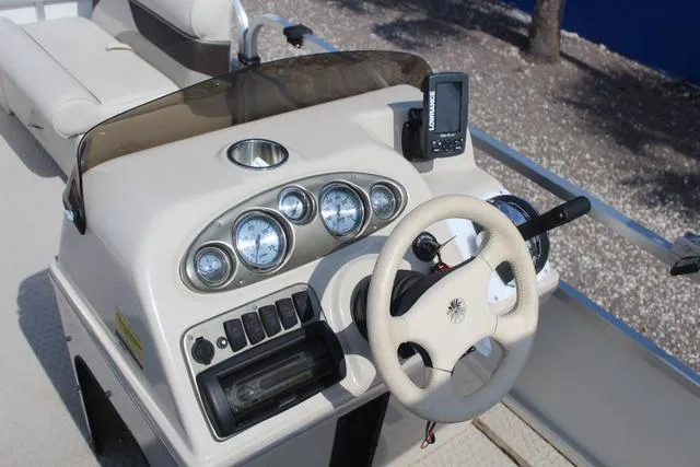 Slide: The Image of Palm Beach 220D 2008 - 19