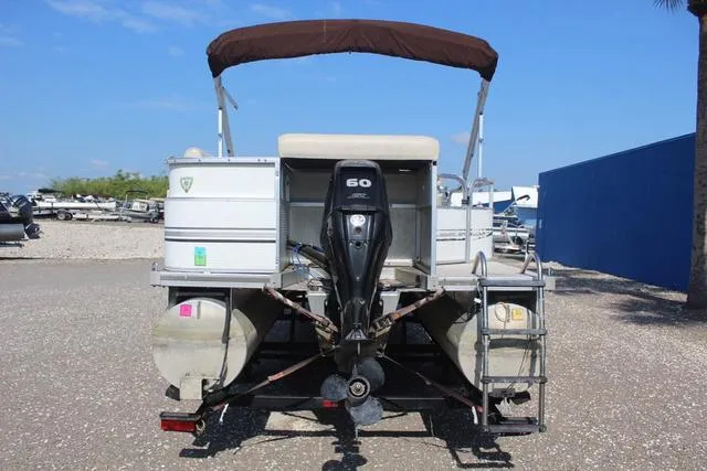 Slide: The Image of Palm Beach 220D 2008 - 5