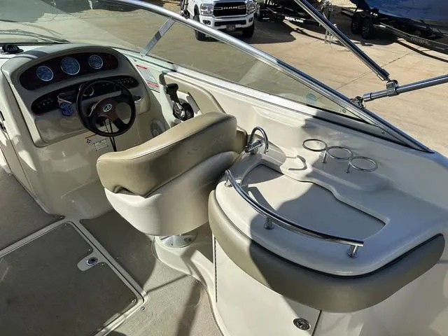 Slide: The Image of Sea Ray 270 Sundeck 2006 - 8