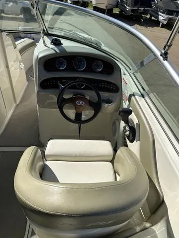 Slide: The Image of Sea Ray 270 Sundeck 2006 - 9