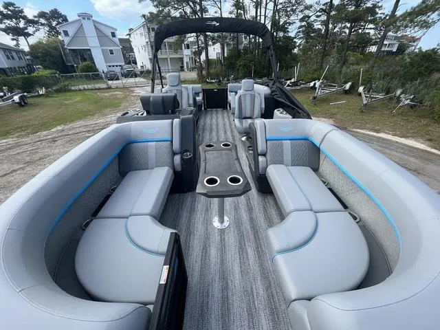 Slide: The Image of Bennington M Quad Bench 22 MFB 2025 - 3