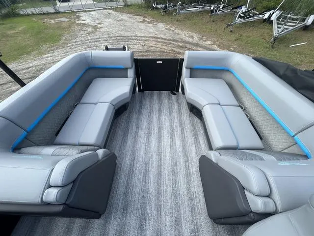 Slide: The Image of Bennington M Quad Bench 22 MFB 2025 - 7