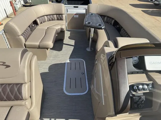 Slide: The Image of Bennington 23 LXSB 2022 - 14