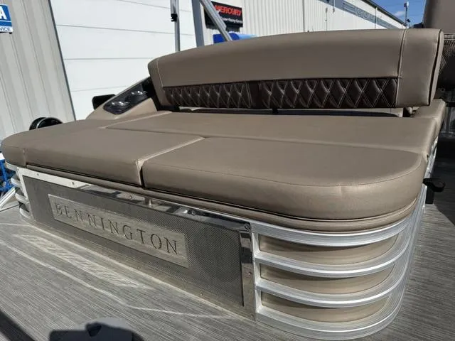 Slide: The Image of Bennington 23 LXSB 2022 - 6