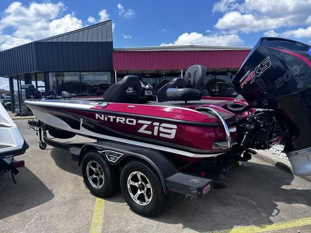 Slide: The Image of Nitro Z19 2022 - 8