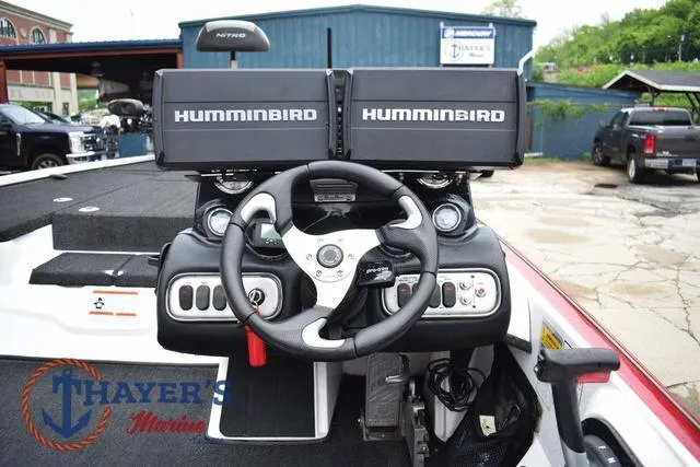 Slide: The Image of 2015 Nitro Z Series Z-8 boat dashboard with dual Humminbird displays at Thayer's Marine. - 16