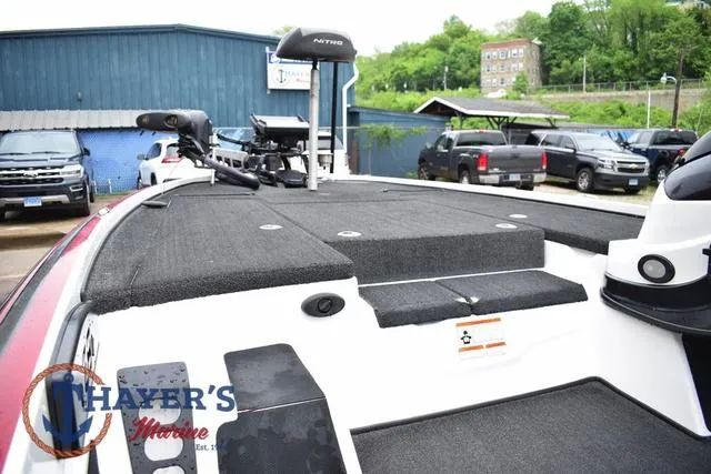 Slide: The Image of 2015 Nitro Z Series Z-8 boat deck at Thayer's Marine dealership. - 22