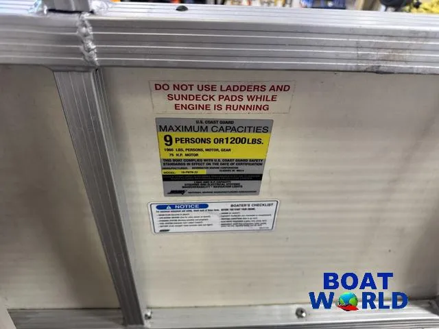 Slide: The Image of 2005 Bennington 186L Pontoon capacity label, 9 persons or 1200 lbs, safety warnings visible. - 41