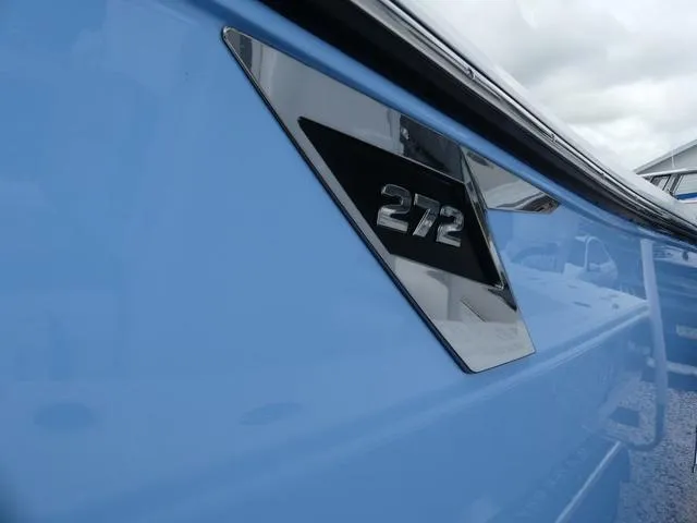 Slide: The Image of Blackfin 272 CC 2025 - 3