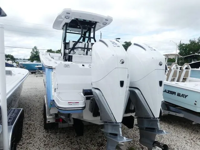 Slide: The Image of Blackfin 272 CC 2025 - 5