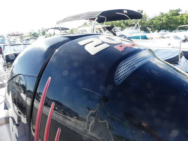 Slide: The Image of Glastron GTD 220 2018 - 6