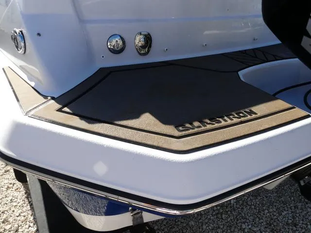 Slide: The Image of Glastron GTD 220 2018 - 7