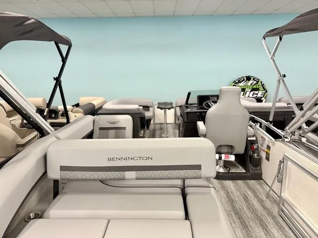 Slide: The Image of Bennington M Swingback 22 MSB 2025 - 4