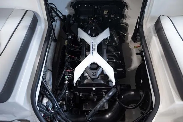 Slide: The Image of Yamaha AR190 2025 - 12