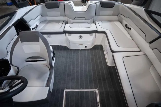 Slide: The Image of Yamaha AR190 2025 - 9