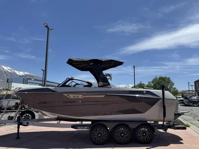 Slide: The Image of Tigé 23ZX 2025 - 4