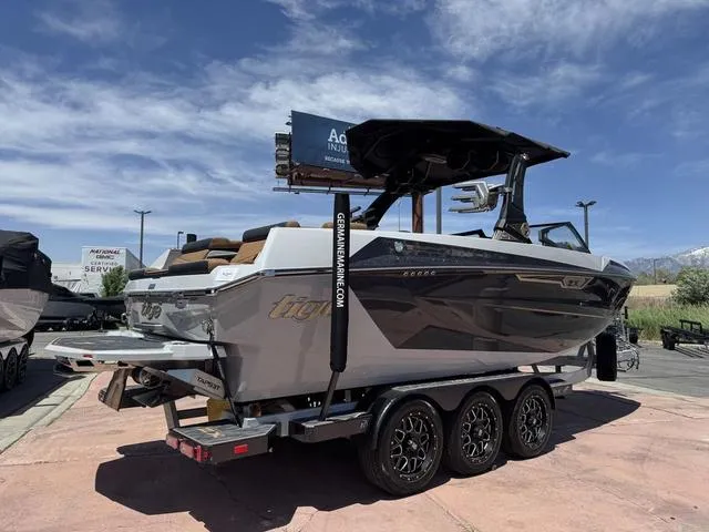 Slide: The Image of Tigé 23ZX 2025 - 6