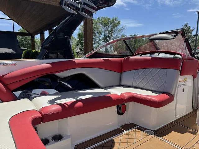 Slide: The Image of Tigé RZ2 2010 - 14