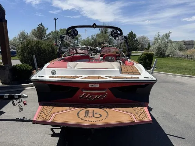 Slide: The Image of Tigé RZ2 2010 - 6