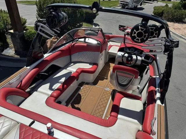 Slide: The Image of Tigé RZ2 2010 - 9