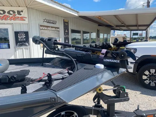 Slide: The Image of Ranger RT188C 2023 - 3