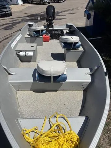 Slide: The Image of Alumacraft V14 2022 - 9