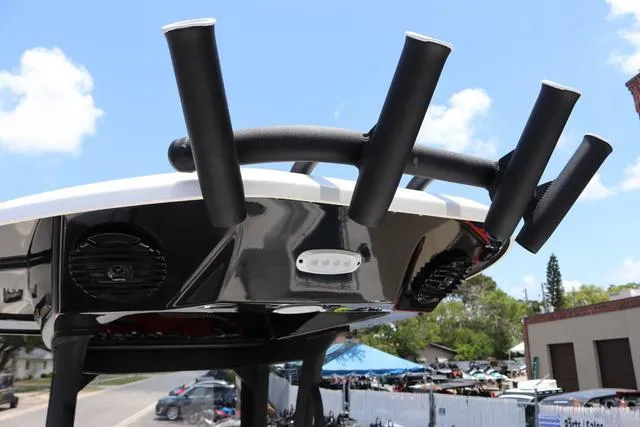 Slide: The Image of Yamaha 222 FSH Sport E 2025 - 11