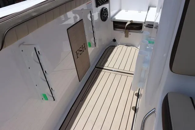 Slide: The Image of Yamaha 222 FSH Sport E 2025 - 23