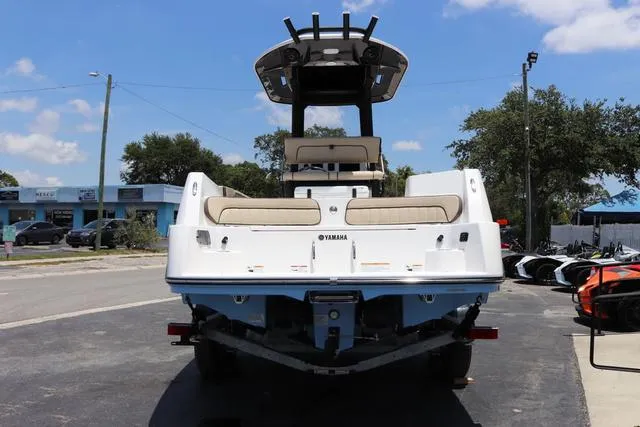 Slide: The Image of Yamaha 222 FSH Sport E 2025 - 4