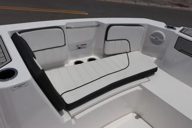 Slide: The Image of Yamaha 222 FSH Sport 2025 - 25