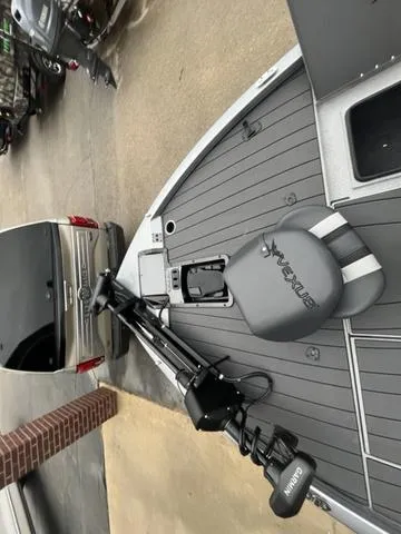 Slide: The Image of Vexus AVX 2100 2025 - 16