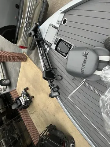 Slide: The Image of Vexus AVX 2100 2025 - 17